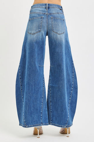 Slouchy Barrel Curvy Sideseam Jeans