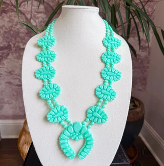 Golden Hour Necklace in Stardust Mint