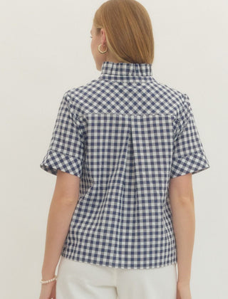 Gingham short sleeve top featuring stand collar V-neck