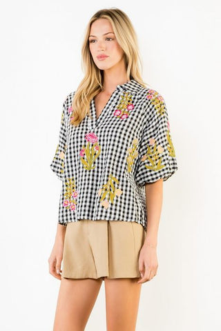 Gingham pattern floral embroidery top