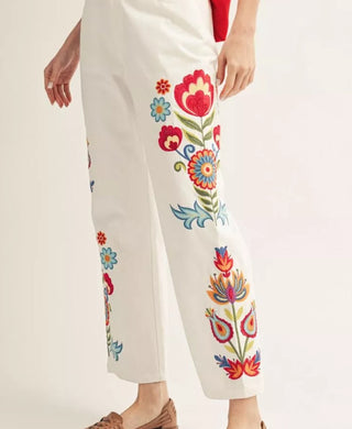 Embroidered high waist woven pants.