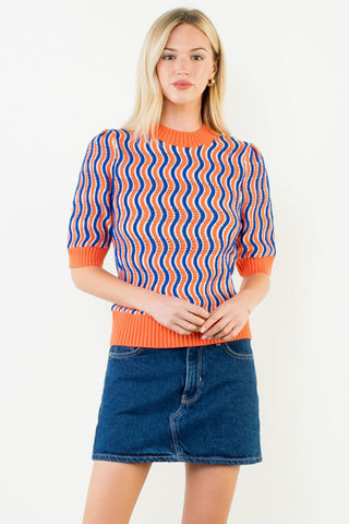 Short Sleeve Wavy Striped Top
