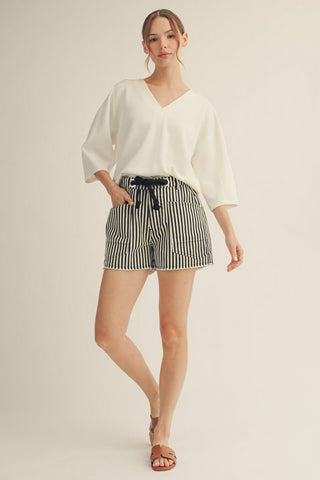 Drawstring waist stripe shorts