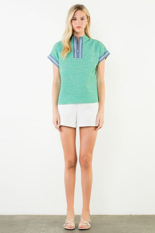 Short sleeve gingham patterned top