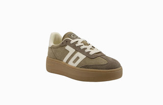 Back 70 XXL sneaker in olive green suede with cream laces, "70" logo detail, and gum sole.
